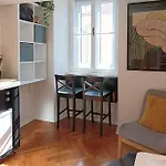 Loft Bed With Free Parking, 2 Bikes! Self Check In, Wi-fi, Ac Apartman Póla
