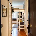 Loft Bed With Free Parking, 2 Bikes! Self Check In, Wi-fi, Ac * Póla