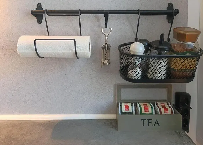 Loft Bed With Free Parking, 2 Bikes! Self Check In, Wi-fi, Ac *