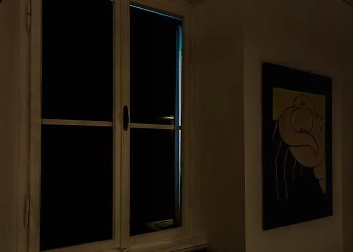 Lägenhet Loft Bed With Free Parking, 2 Bikes! Self Check In, Wi-fi, Ac *